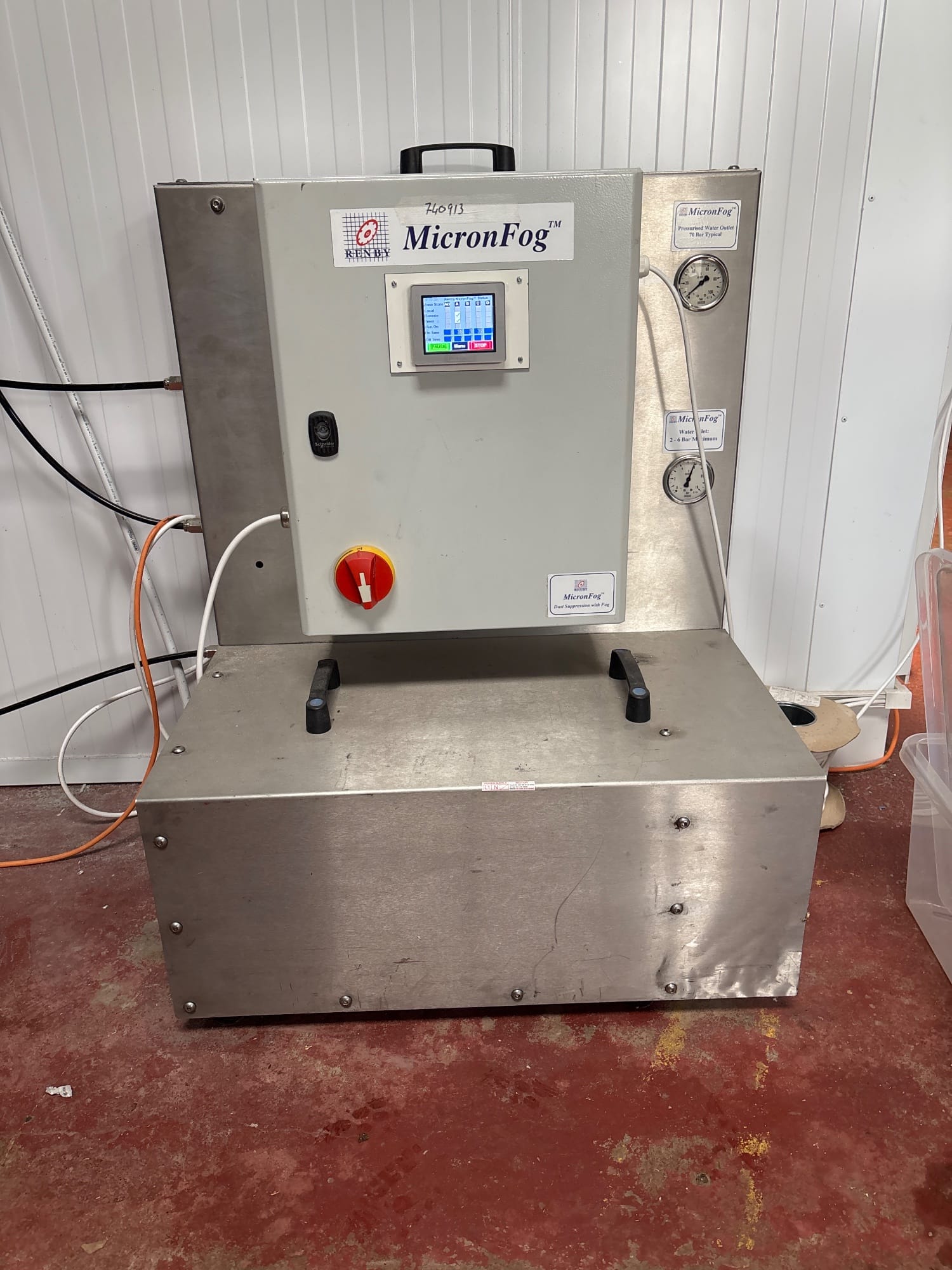 Cold water humidification system